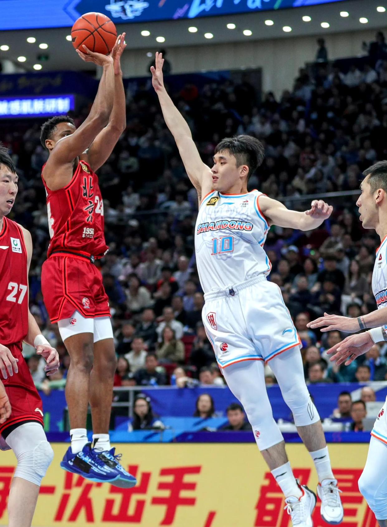  篮球裁判手势图解 -爱游戏博彩平台