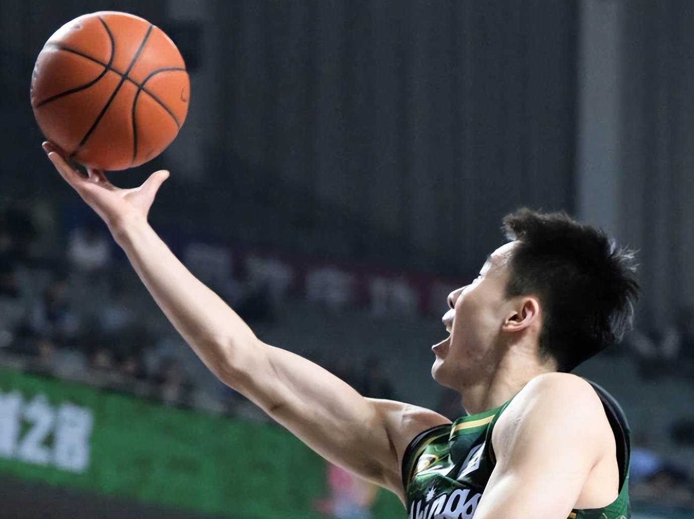 篮球裁判手势图解   篮球裁判手势图解