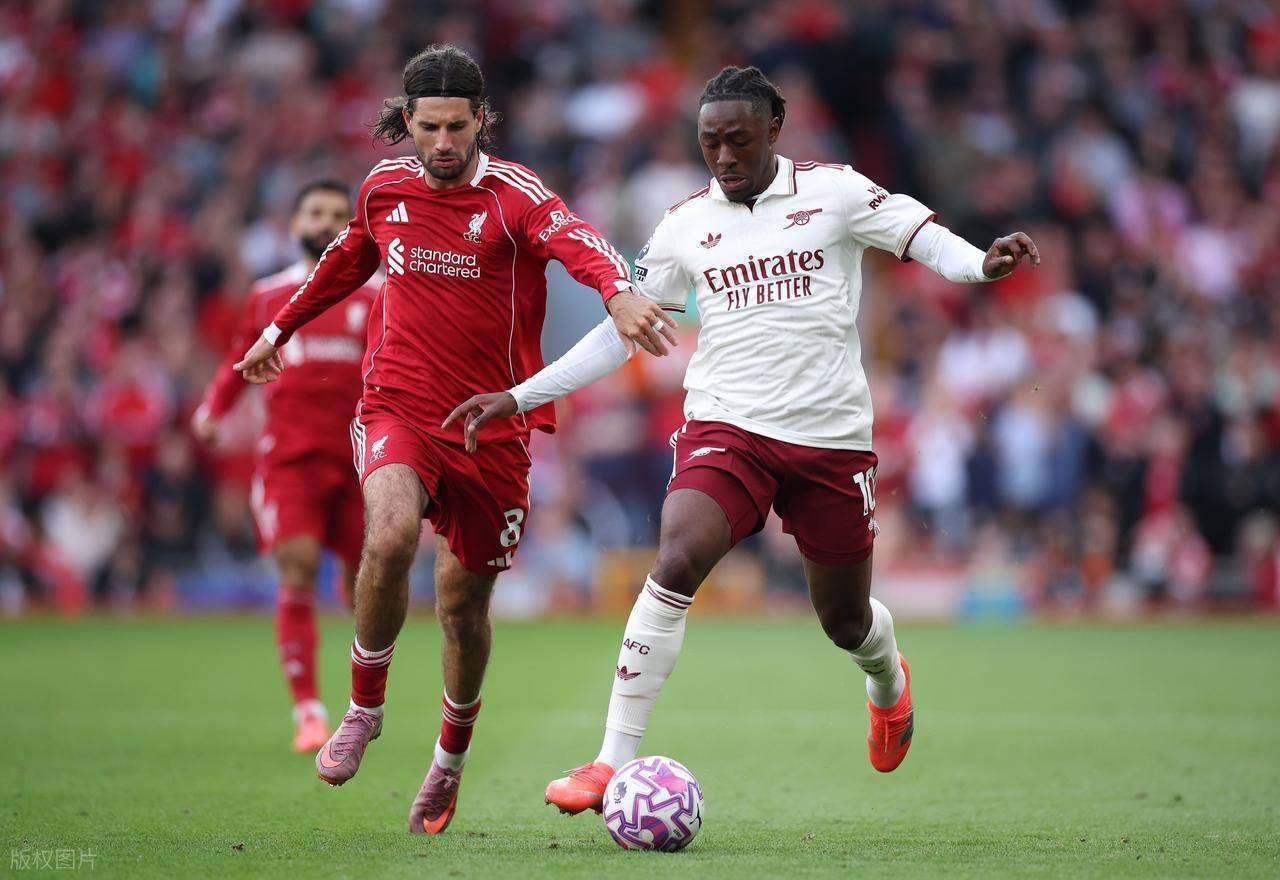 赛后塞维利亚备战英超;门线救险细节流出;悬念犹存;赛季目标并未改变 赛后塞维利亚备战英超;门线救险细节流出;悬念犹存;赛季目标并未改变