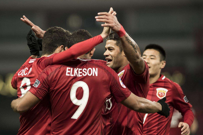 亚冠赛程吃紧,瓦伦西亚集结日战术微调,形势明朗,轮换策略被讨论  亚冠赛程吃紧,瓦伦西亚集结日战术微调,形势明朗,轮换策略被讨论