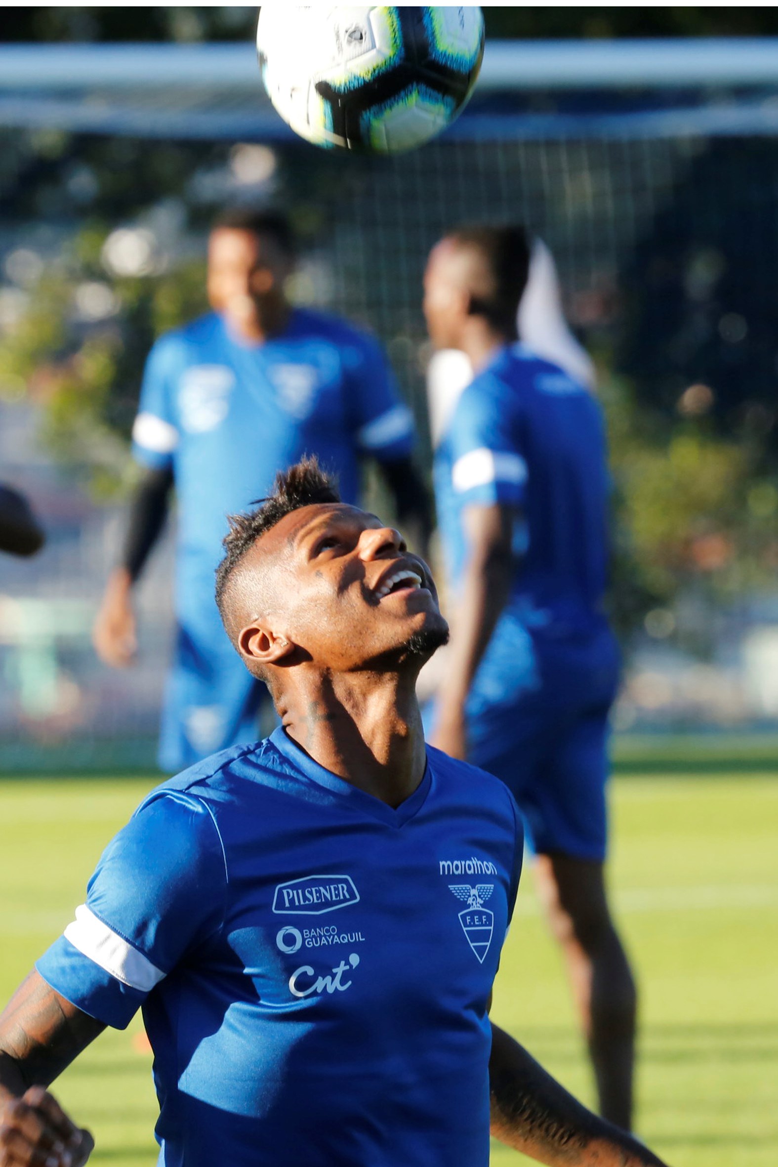 雷恩发布备战花絮，今夜完成体检，美洲杯任务艰巨，球探报告显示潜力(正如球探报告中)