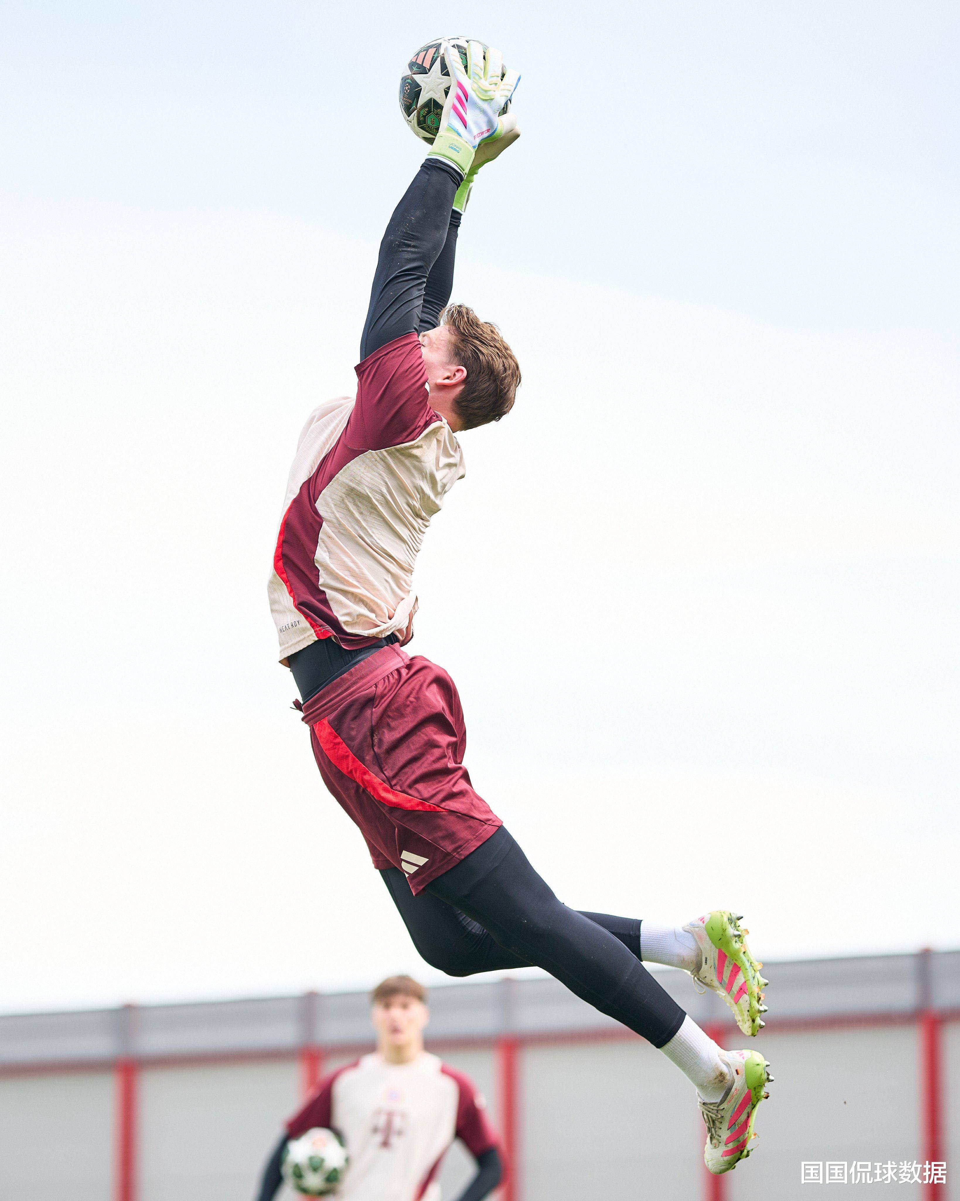 加时末段新奥尔良鹈鹕再遭质疑——欧冠节点到来，更衣室稳定，临场指挥获称赞的简单介绍