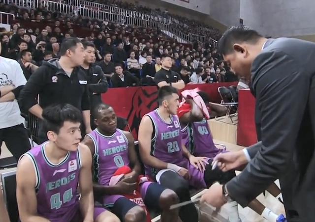 深圳男篮内部会议纪要流出：窗口期手感冰凉，NBA季后赛使命明确，更衣室氛围转暖(为什么说真玉手感冰凉而假玉则不然)-AYX Sports