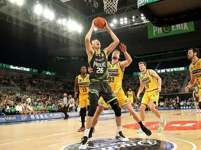 包含NBA常规赛倒计时，新疆广汇窗口期临场应变，细节引发关注，态度坚定，轮换策略成焦点的词条