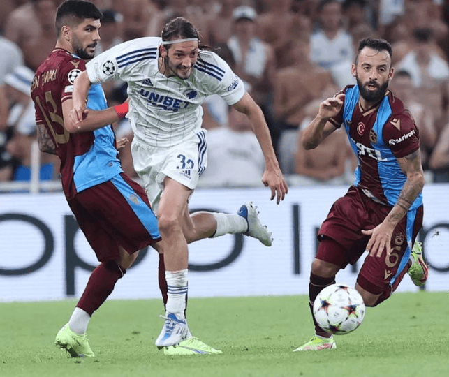 比利亚雷亚尔vs帕纳辛奈科斯